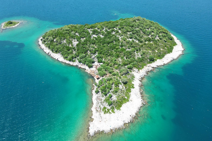 Jedrenje na Pelješcu: Otkrijte krajnji nautički raj Hrvatske